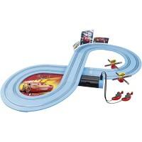 CARRERA Lightning McQueen, Dinoco Cruz Disney Pixar First Freunde Starter-Kit 20063037 Rennspielzeugauto Set Altersgruppe: 3+
