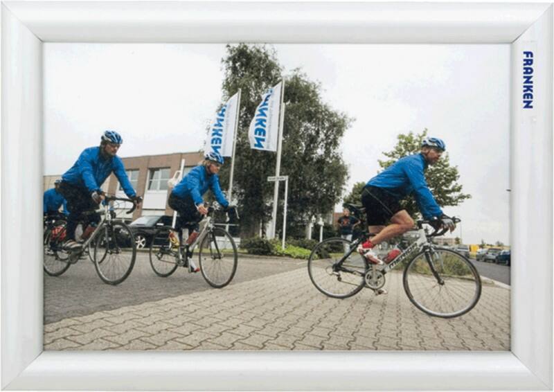 Franken Outdoor A4 Klapprahmen Silber Aluminium BS1701 24 (B) x 2,5 (T) x 32,7 (H) cm